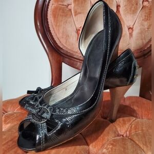 TOD'S Patent Black leather Peep Toe wooden logo Bow Wooden heal Pump size 9